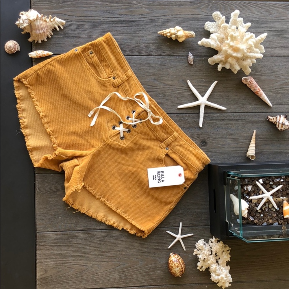 🌴🌼BILLABONG- LITE HEARTED CORD🌼🌴 - Picture 2 of 8